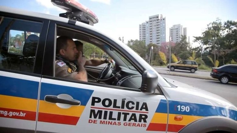 MG: Mulher salta de carro em movimento após ser torturada pelo marido
