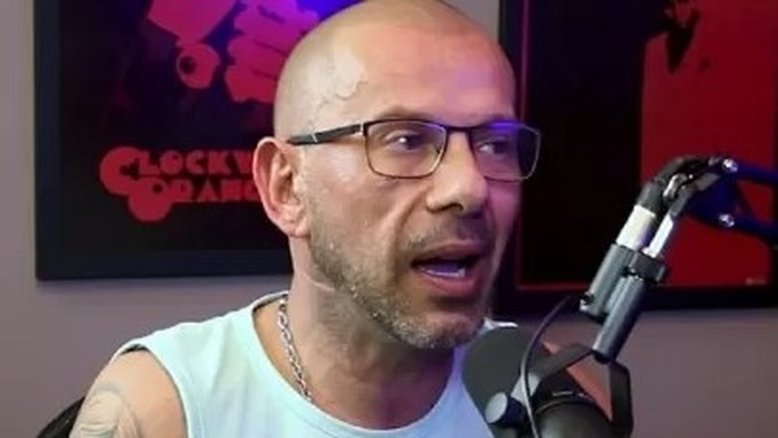 Rafael Ilha diz que Gugu mandou ele "escolher entre trabalho ou drogas"