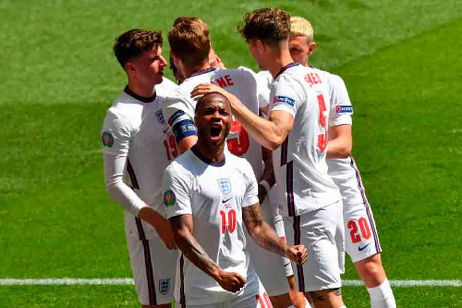 Inglaterra bate a Croácia pela Euro em revanche da semifinal da Copa do Mundo 2018
