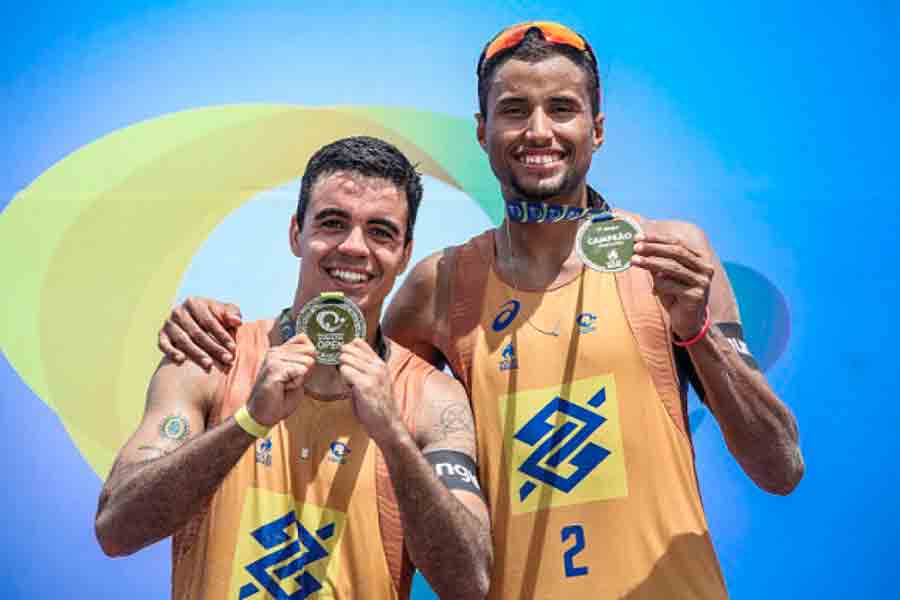 'Dupla do futuro' espera se firmar entre os melhores na última etapa do Circuito Brasileiro de vôlei de praia