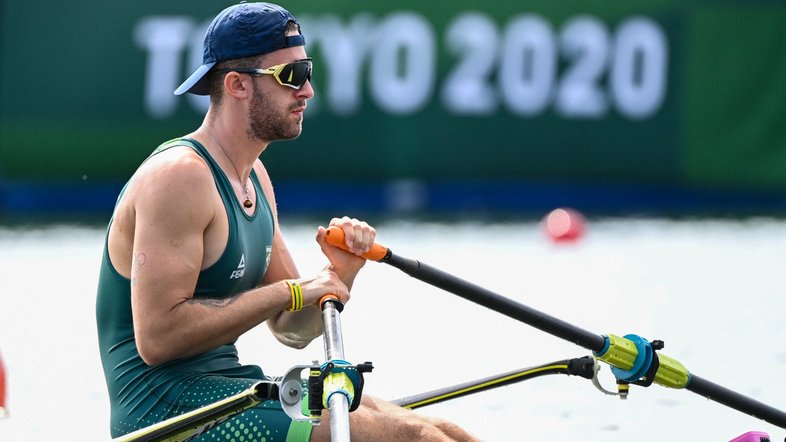 Lucas Verthein avança no remo na estreia do Brasil em modalidades individuais