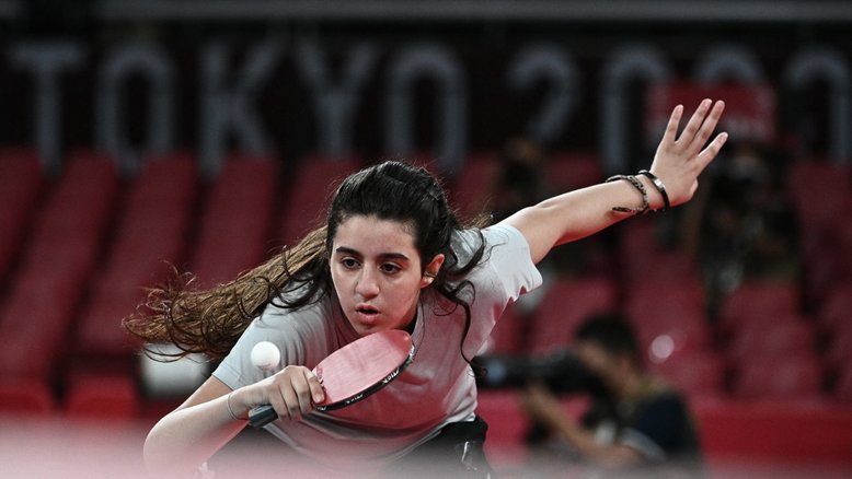 Hend Zaza, atleta mais jovem da Olimpíada de Tóquio, é eliminada, mas faz história