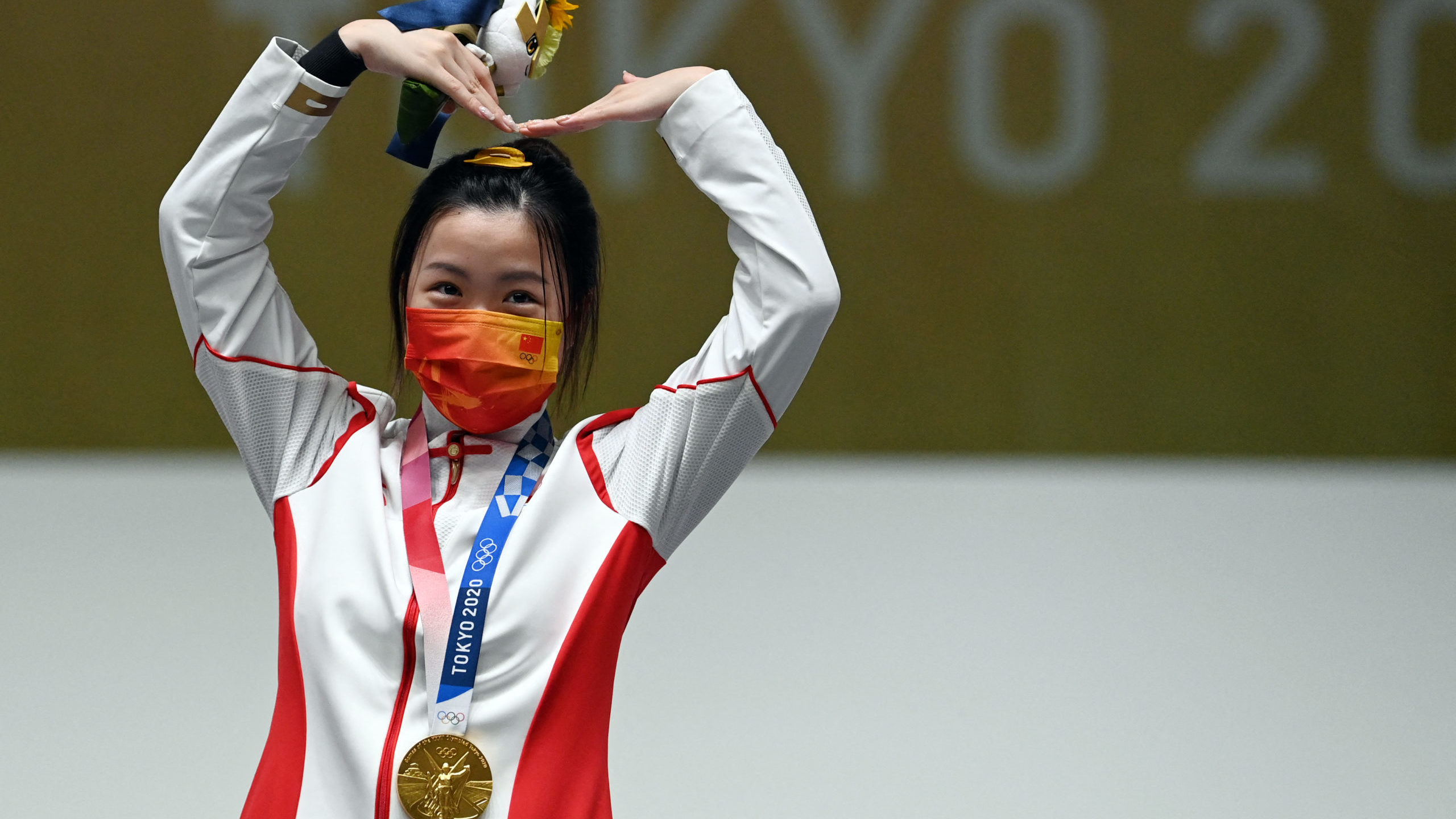 Chinesa do tiro esportivo fatura primeira medalha de ouro da Olimpíada