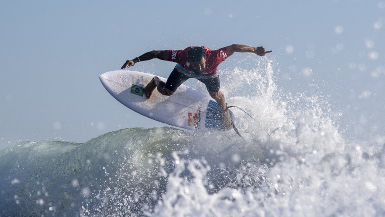 Surfe: Ítalo Ferreira confirma o favoritismo e está na final