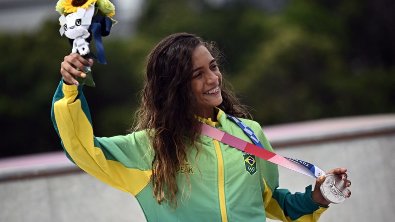Aos 13 anos, Rayssa Leal faz história e conquista a prata nos Jogos de Tóquio