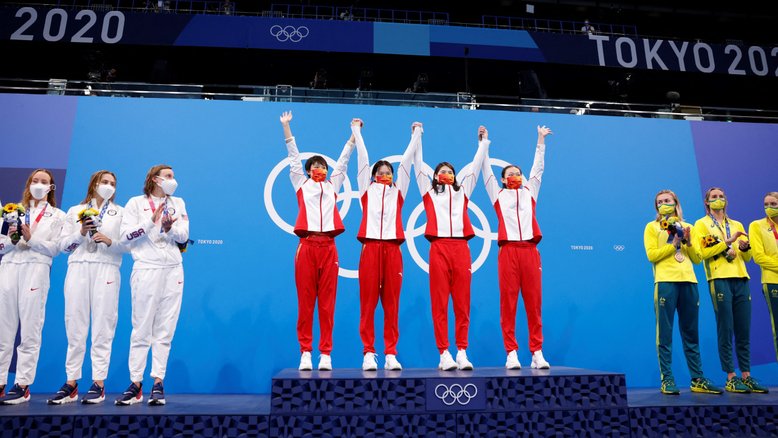 Natação: China é ouro no revezamento 4x200m livre feminino com recorde mundial
