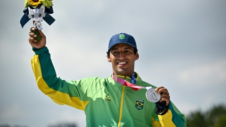 Após polêmica, Kelvin Hoefler acalma relação com Confederação de Skate: 'Jantando com a família'