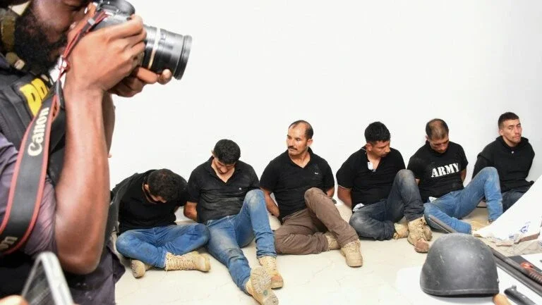 Ao menos 17 ex-militares colombianos supostamente envolvidos na morte do presidente do Haiti