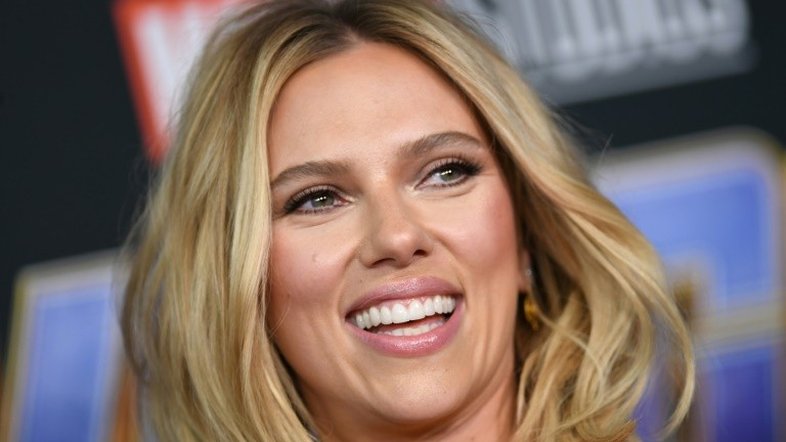 Marido de Scarlett Johansson confirma gravidez da atriz