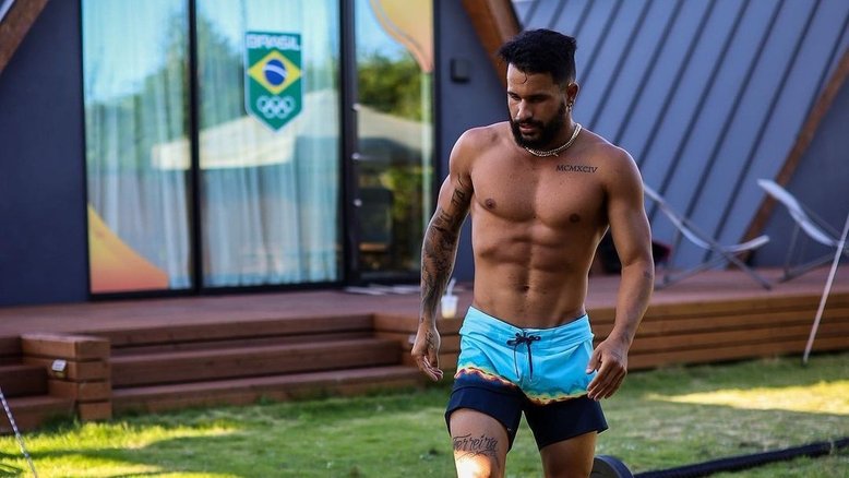 Esperança de medalha no surfe, Italo Ferreira diz que se inspira em Usain Bolt