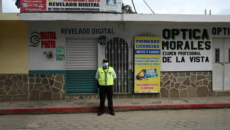 Cidade indígena se confina na Guatemala após aumento dos casos de covid