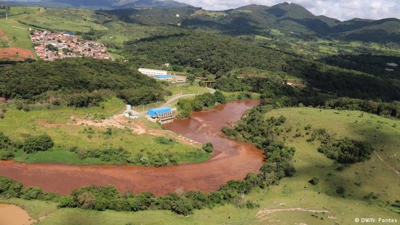 Atingidos em Brumadinho denunciam Vale por falta de água potável