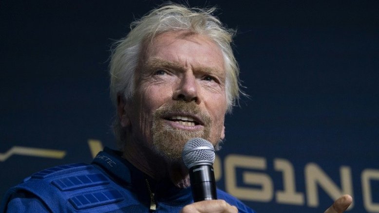 Milionário Richard Branson planeja viagem ao espaço no dia 11 (Virgin Galactic)
