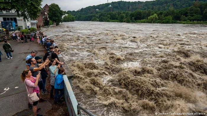 Apesar de enchentes, proteção climática divide política alemã