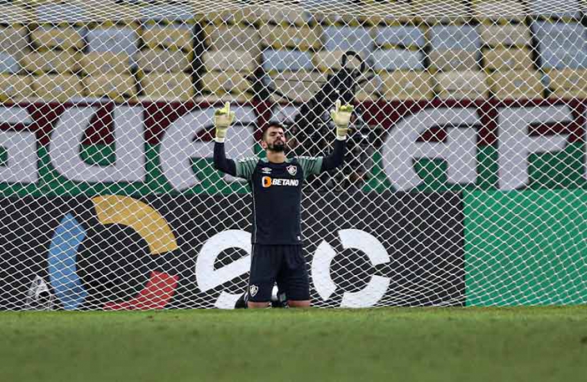 Defesa de Marcos Felipe pelo Fluminense ganha destaque em perfil da Libertadores