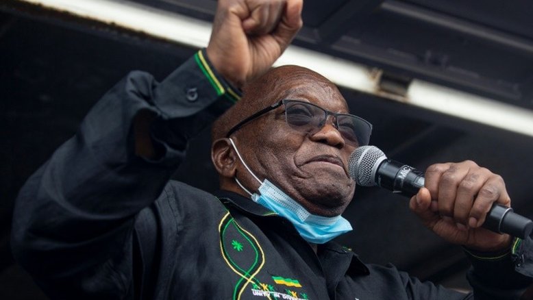 Prisão do ex-presidente Zuma é teste para democracia sul-africana
