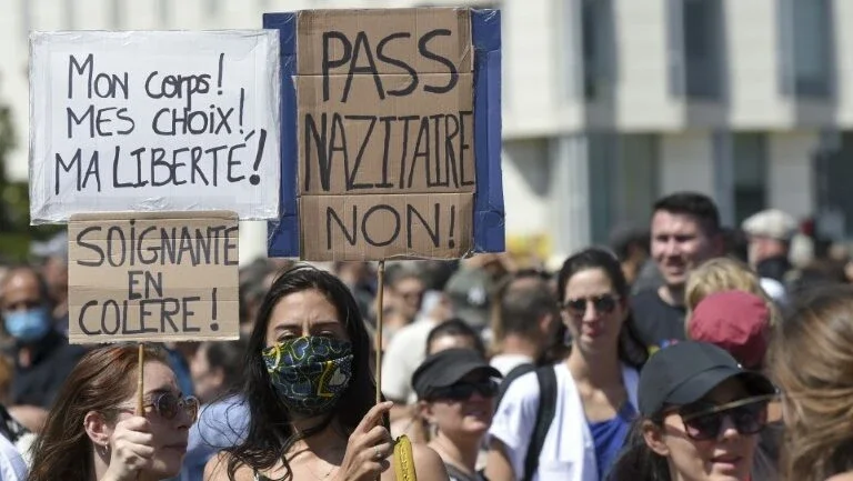 França estuda nova lei para conter pandemia em meio a surto de casos