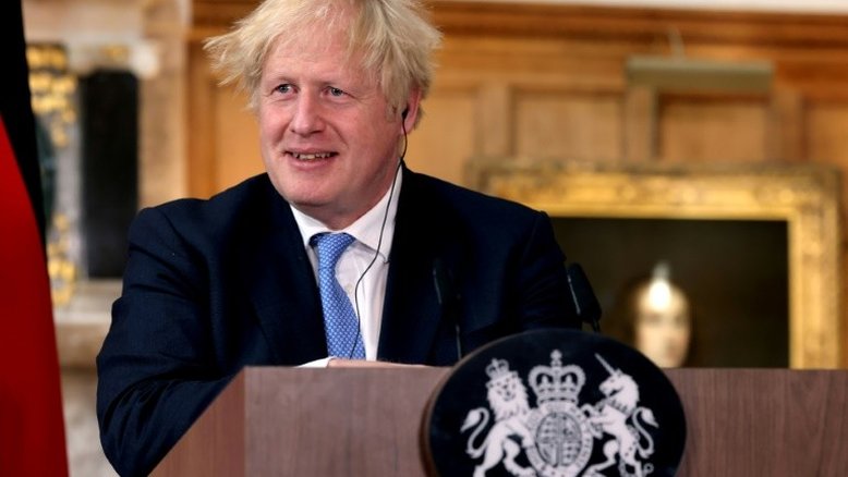 Inglaterra elimina quarentena para pessoas vacinadas de países da 'lista âmbar'