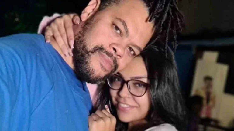 Babu Santana rebate críticas à nova namorada: 