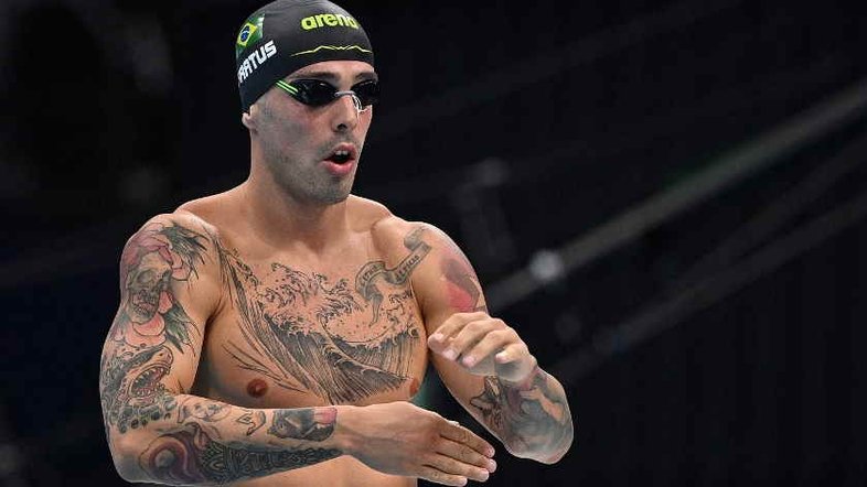 Fratus se classifica para a semifinal nos 50 metros livre; Etiene está fora