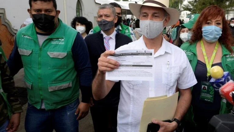 México descarta exigir cartão de vacinação para viajantes internacionais
