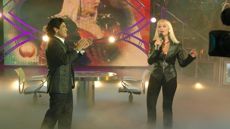 Morre a cantora e apresentadora de televisão italiana Raffaella Carrá