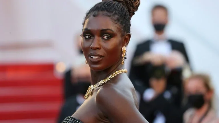 Joias são furtadas do quarto da atriz Jodie Turner-Smith em hotel de Cannes