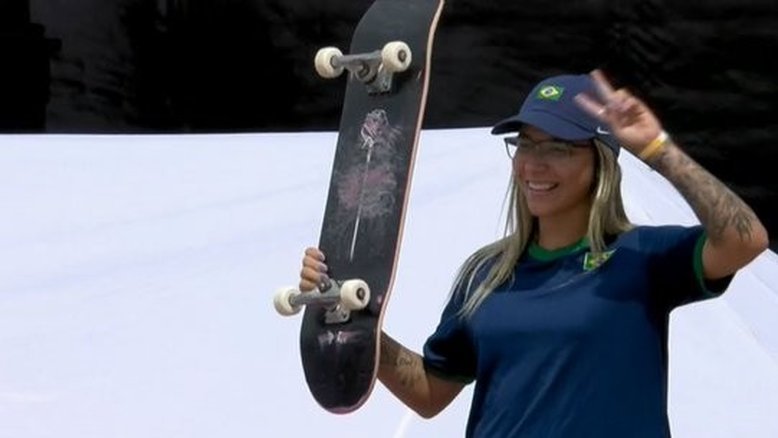 Pâmela Rosa faz apresentação irregular e é eliminada no skate street