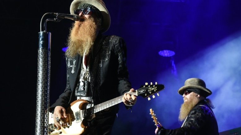 Baixista da banda de blues ZZ Top morre aos 72 anos nos Estados Unidos