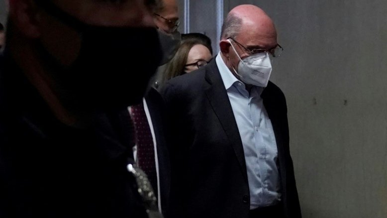Diretor financeiro das Organizações Trump se declara inocente de crimes fiscais