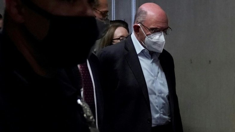 Diretor financeiro das Organizações Trump se declara inocente de crimes fiscais