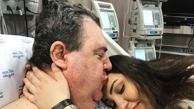 Filha de Gerson Brenner afirma que Globo paga plano de saúde vitalício para o pai