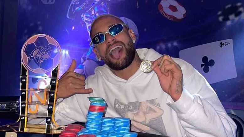 Neymar se veste de ‘barraca do beijo’ para festa em sua mansão