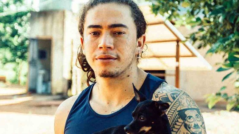 Whindersson rebate streamer que falou sobre exposição de relacionamento do humorista