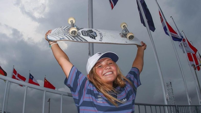 Carismática e mais nova que Rayssa, Sky Brown será atração no skate park