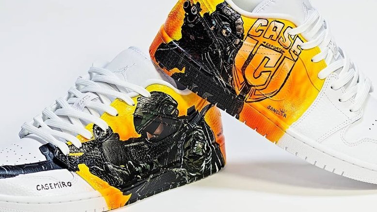 Casemiro ganha tênis estilizado com arte do jogo Counter Strike