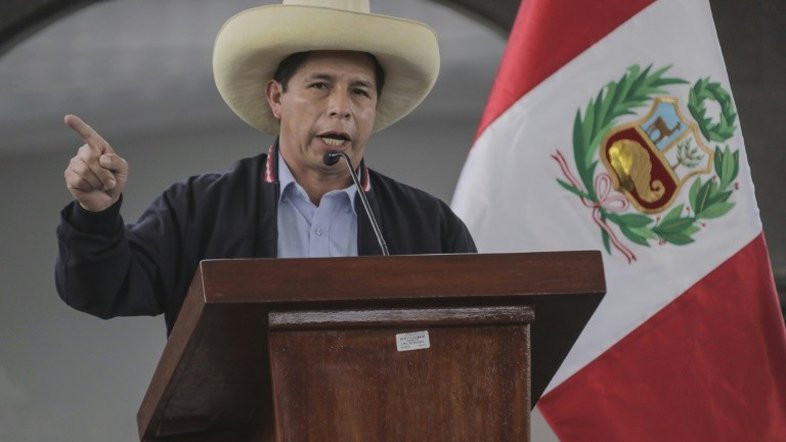 Pesquisa atribui a Castillo aprovação de 39% após uma semana de governo no Peru