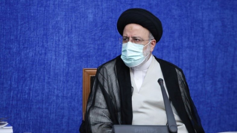 Novo presidente iraniano Raisi prestará juramento diante do Parlamento