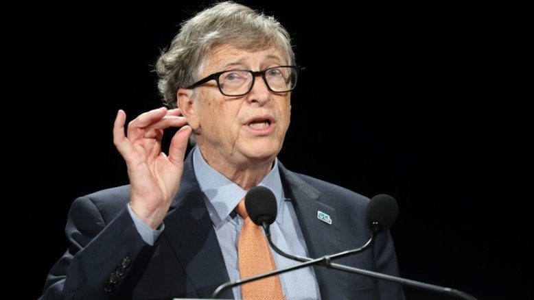 Bill Gates diz que passar tempo com Epstein foi um 'grande erro'