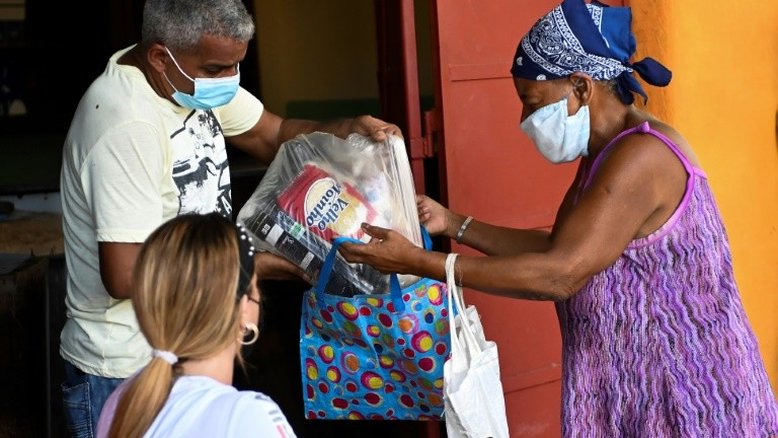 Doação de alimentos, uma ajuda para as famílias cubanas