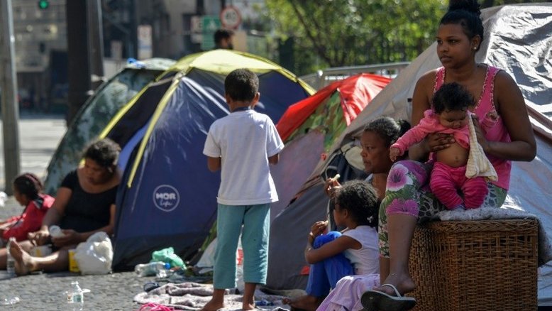 Morar nas ruas, uma história que se multiplica em São Paulo