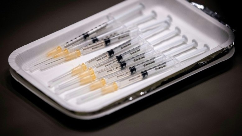 Japão investiga mortes de duas pessoas vacinadas com lotes contaminados da Moderna