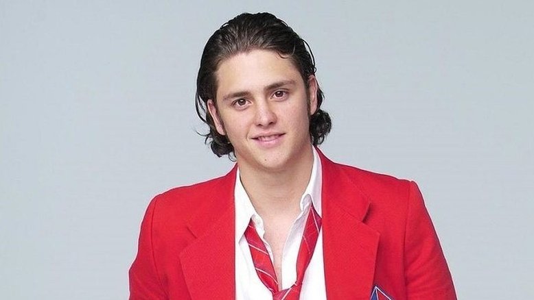 Ator de Rebelde critica uso de imagem de novela em campanha para vacinação no CE