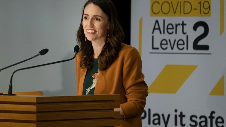 Nova Zelândia prolonga confinamento nacional por foco de covid-19