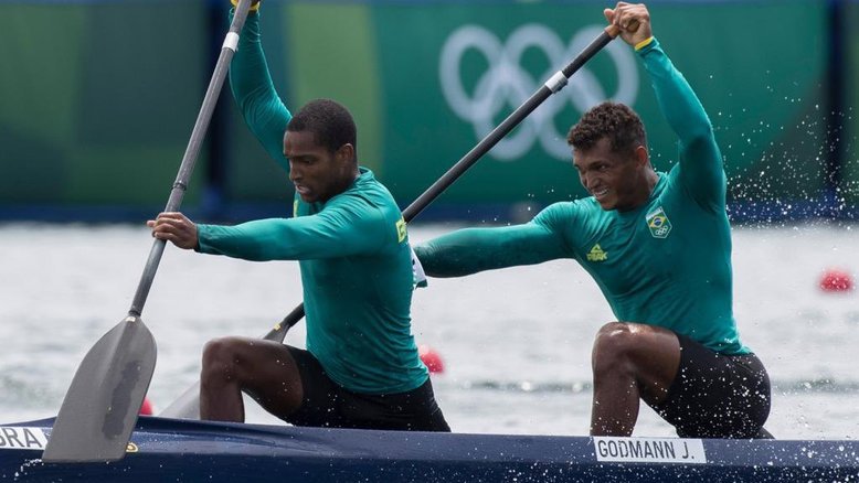 Isaquias Queiroz e Jacky Godmann chegam em 4º lugar na final da canoagem em Tóquio
