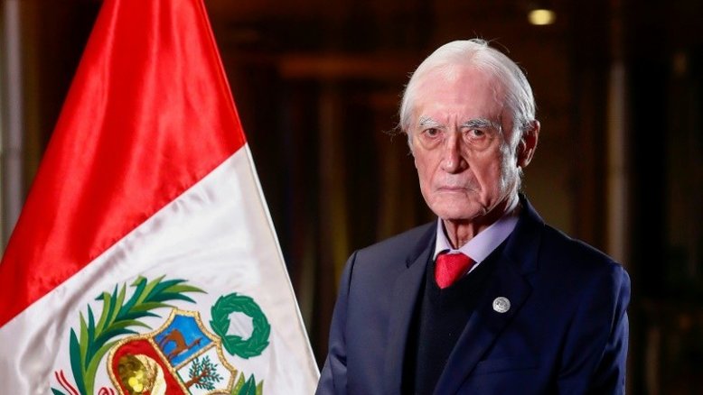 Peru aposta na 'renovação democrática' da Venezuela, diz novo chanceler