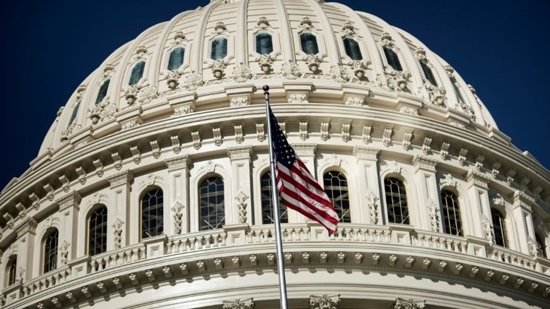 Senado dos EUA finaliza projeto de lei de infraestrutura promovido por Biden