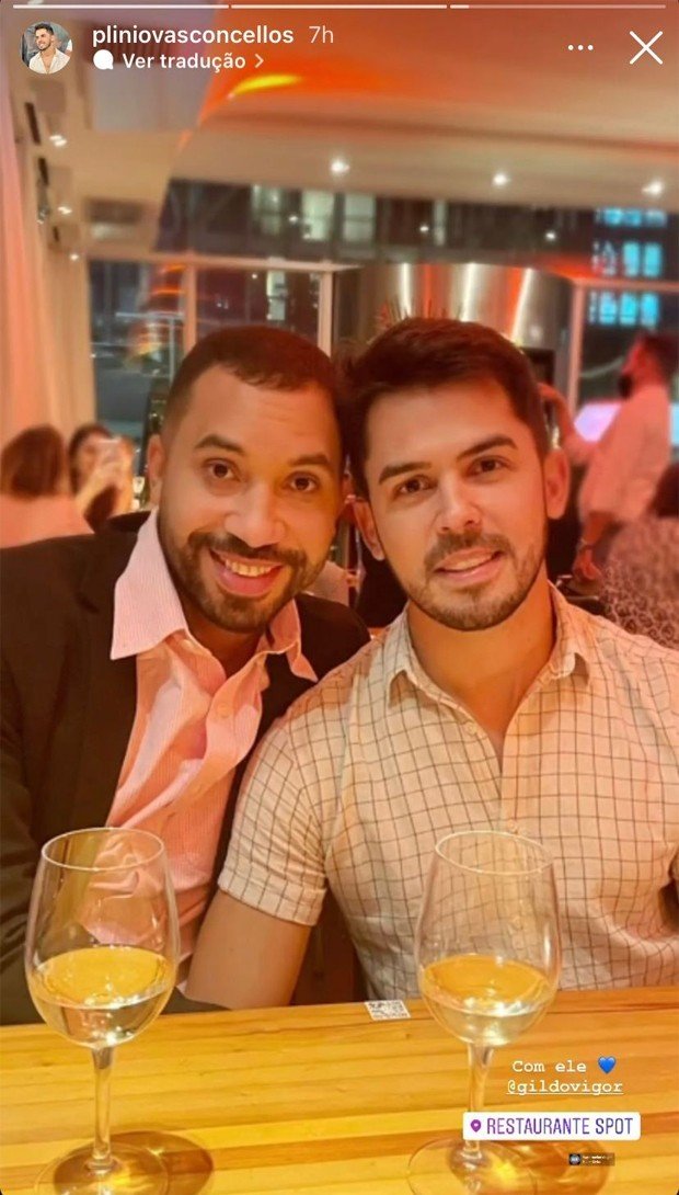 Gil do Vigor posa com suposto novo affair: ‘Com ele’
