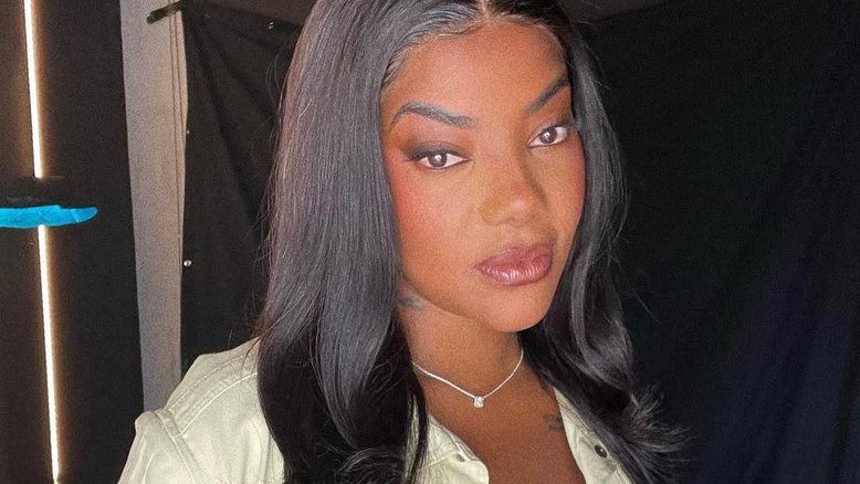 Após defender Ludmilla contra Val Marchiori, advogado processa cantora