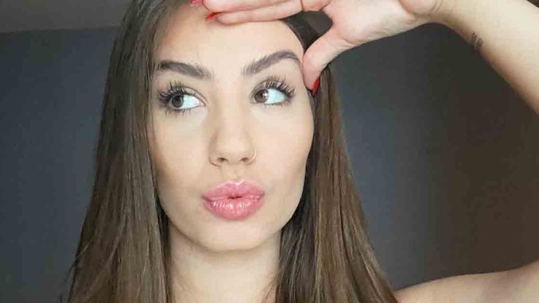 Maria Lina ganha 1 milhão de seguidores após fim de noivado com Whindersson Nunes